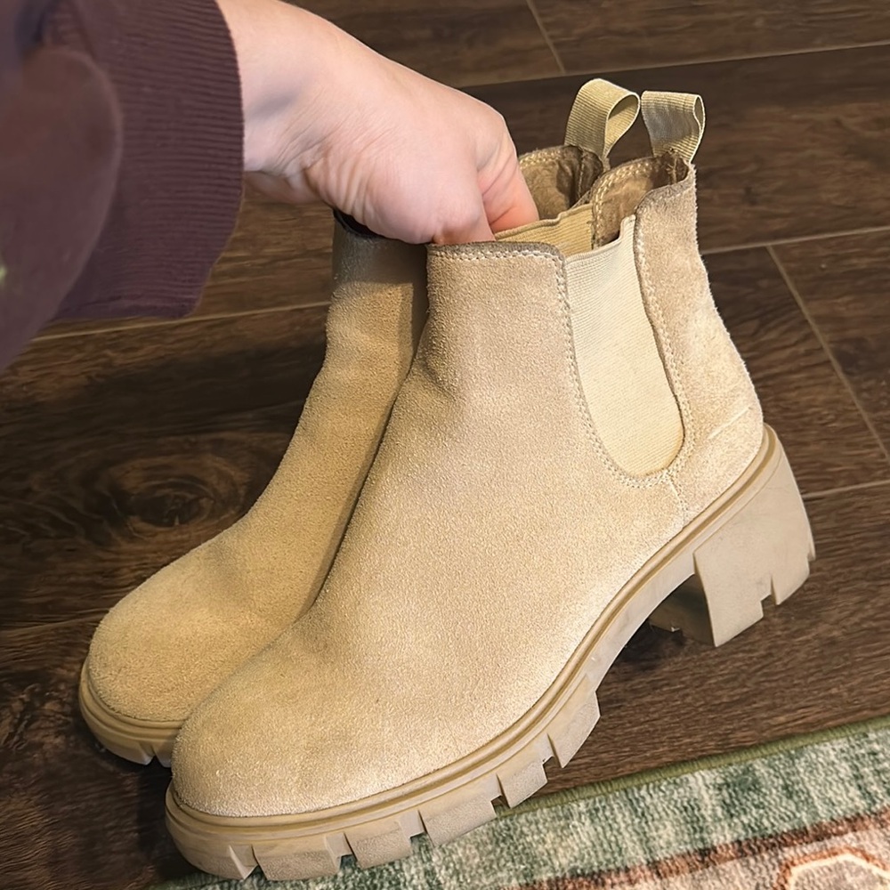 Women's Tan Suede Ankle Boots